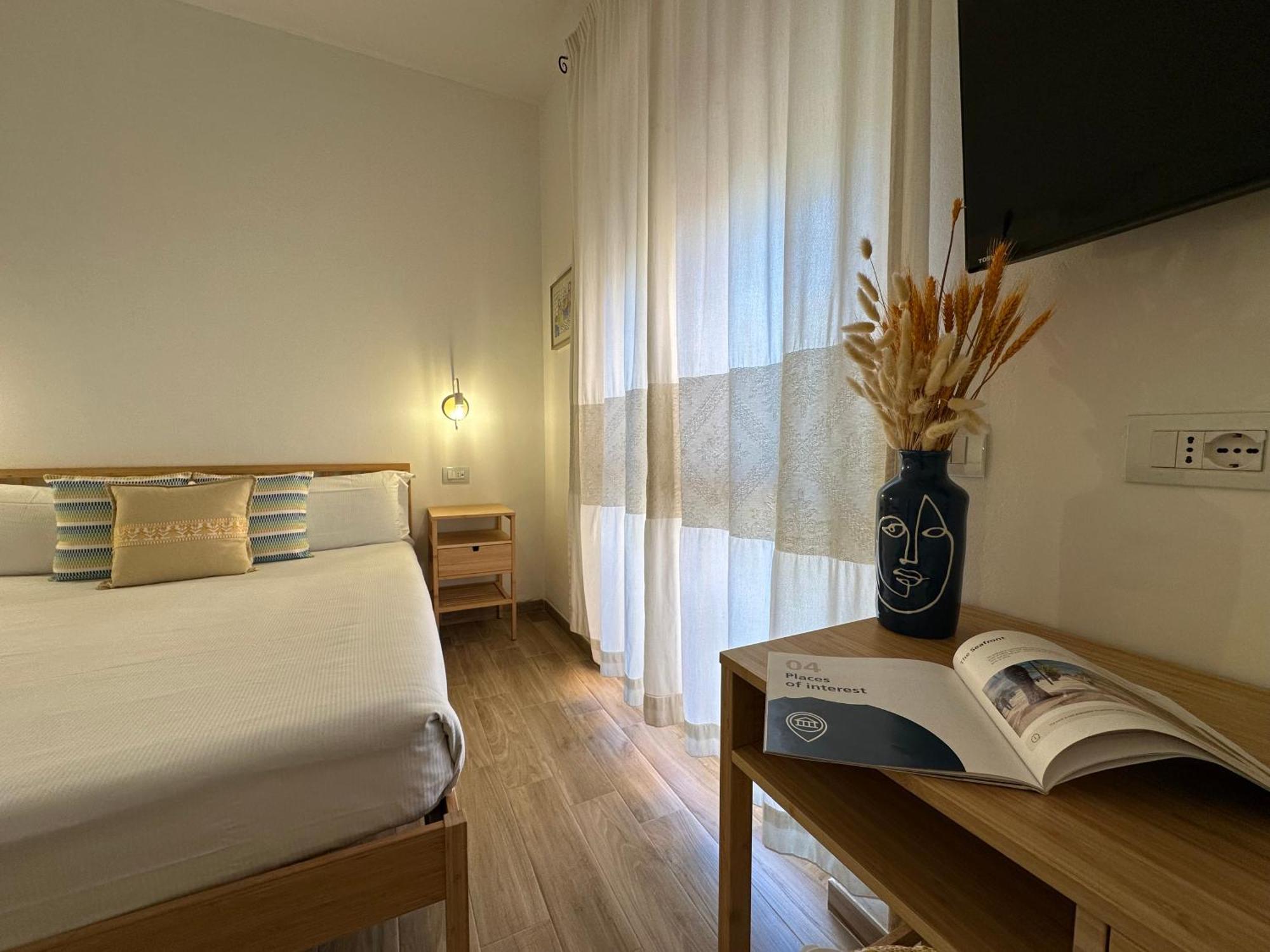 Ng Guest House L'Acquedotto オルビア エクステリア 写真