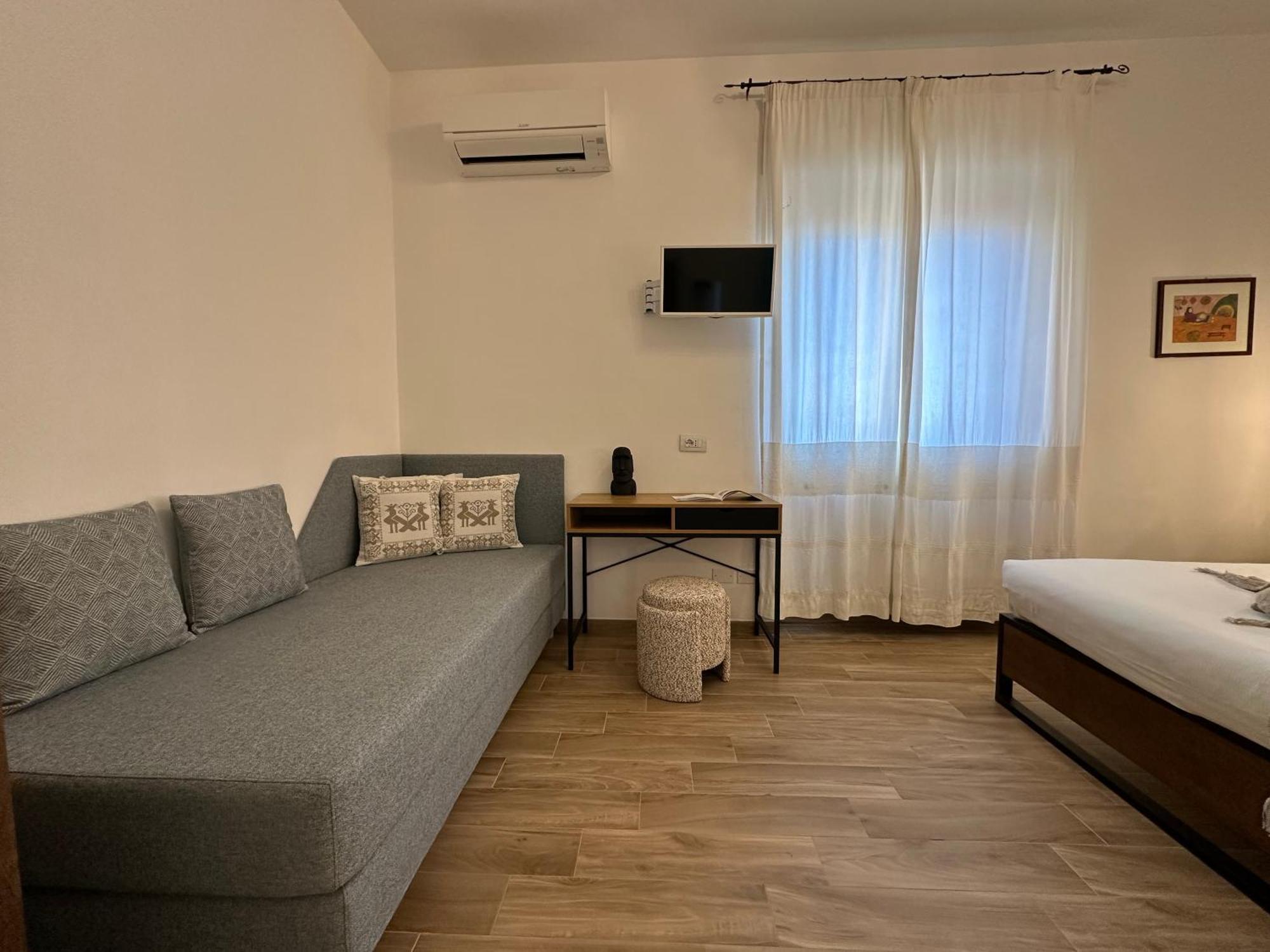 Ng Guest House L'Acquedotto オルビア エクステリア 写真